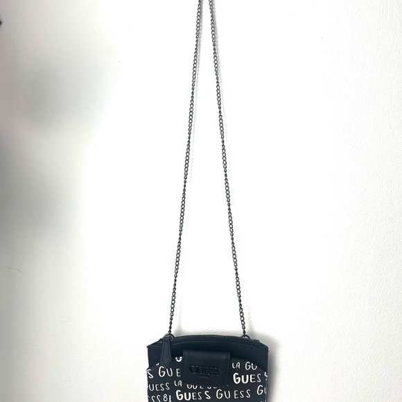 GUESS Black & White Logo Print CrossBody Chain Strap Mini Sholder Purse wallet - Picture 2 of 7